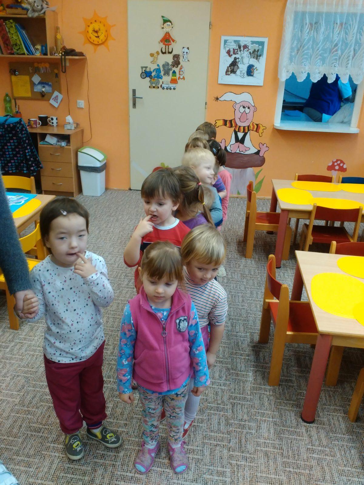 Broučci slaví: Vojtíšek Ž. měl narozeniny - 6