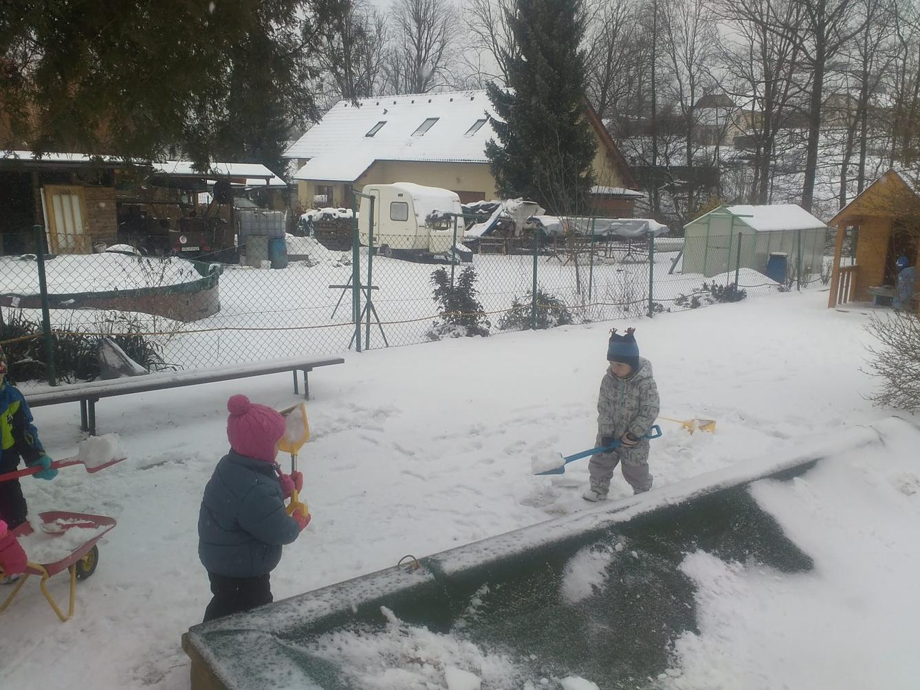 "ZIMNÍ RADOVÁNKY" - 1