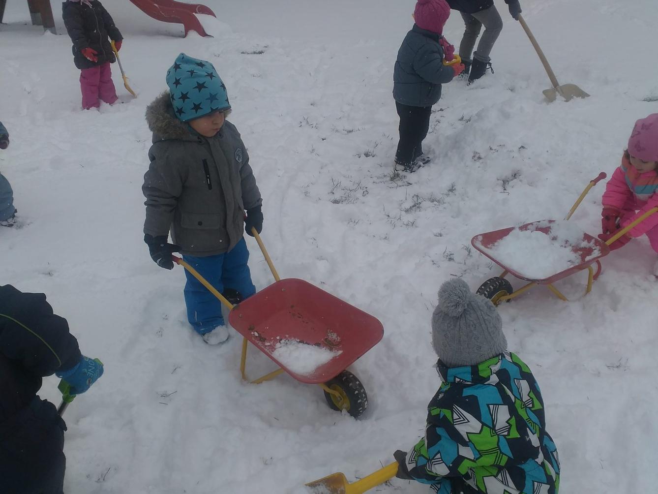 "ZIMNÍ RADOVÁNKY" - 10