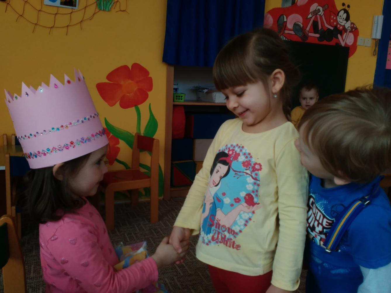 Broučci slaví: Mirunka měla narozeniny - 2