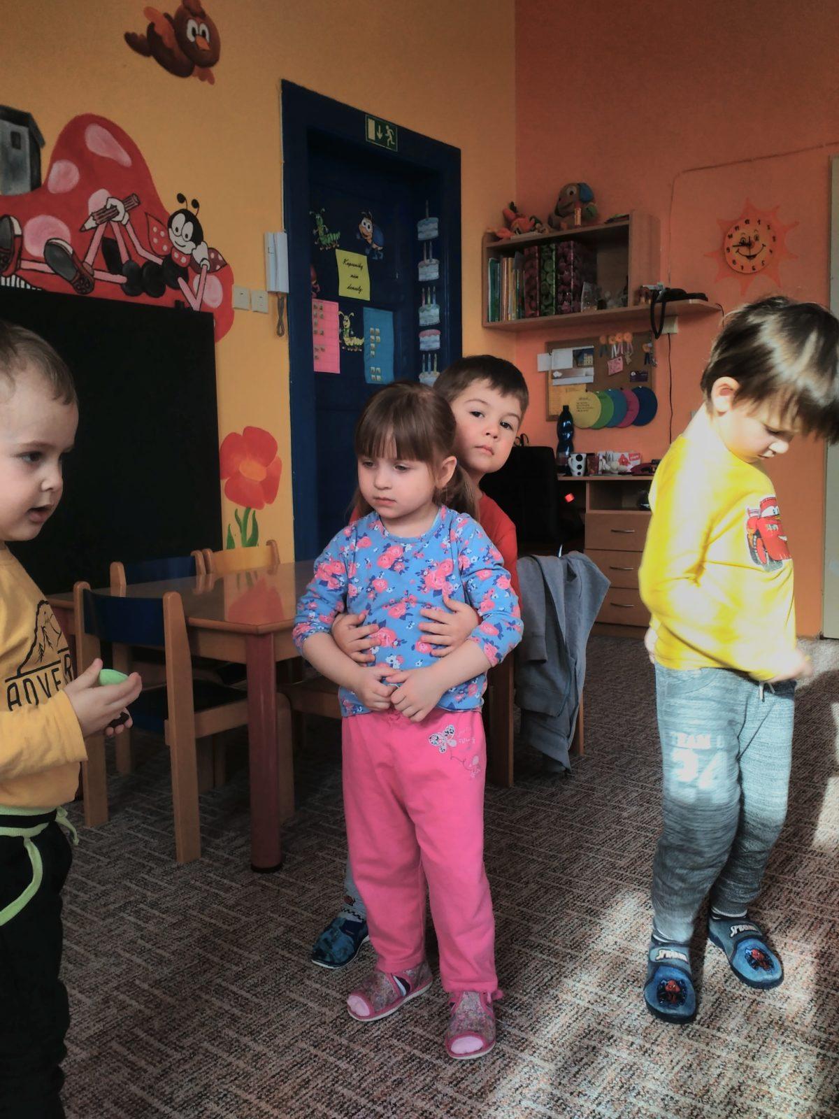 Broučci slaví: Mirunka měla narozeniny - 7