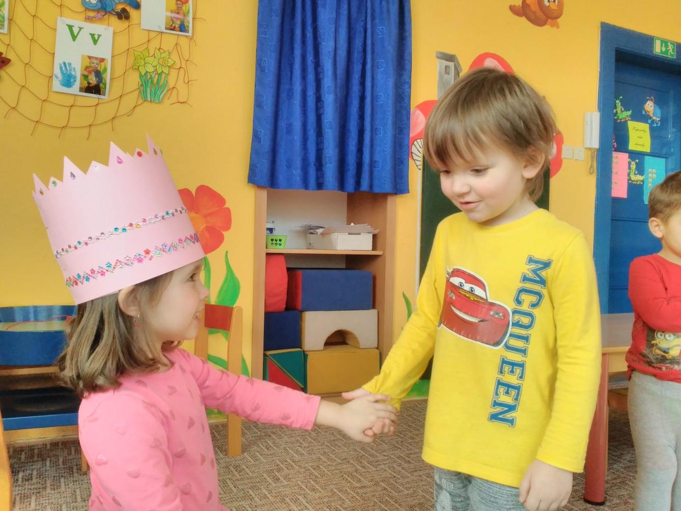 Broučci slaví: Mirunka měla narozeniny - 10