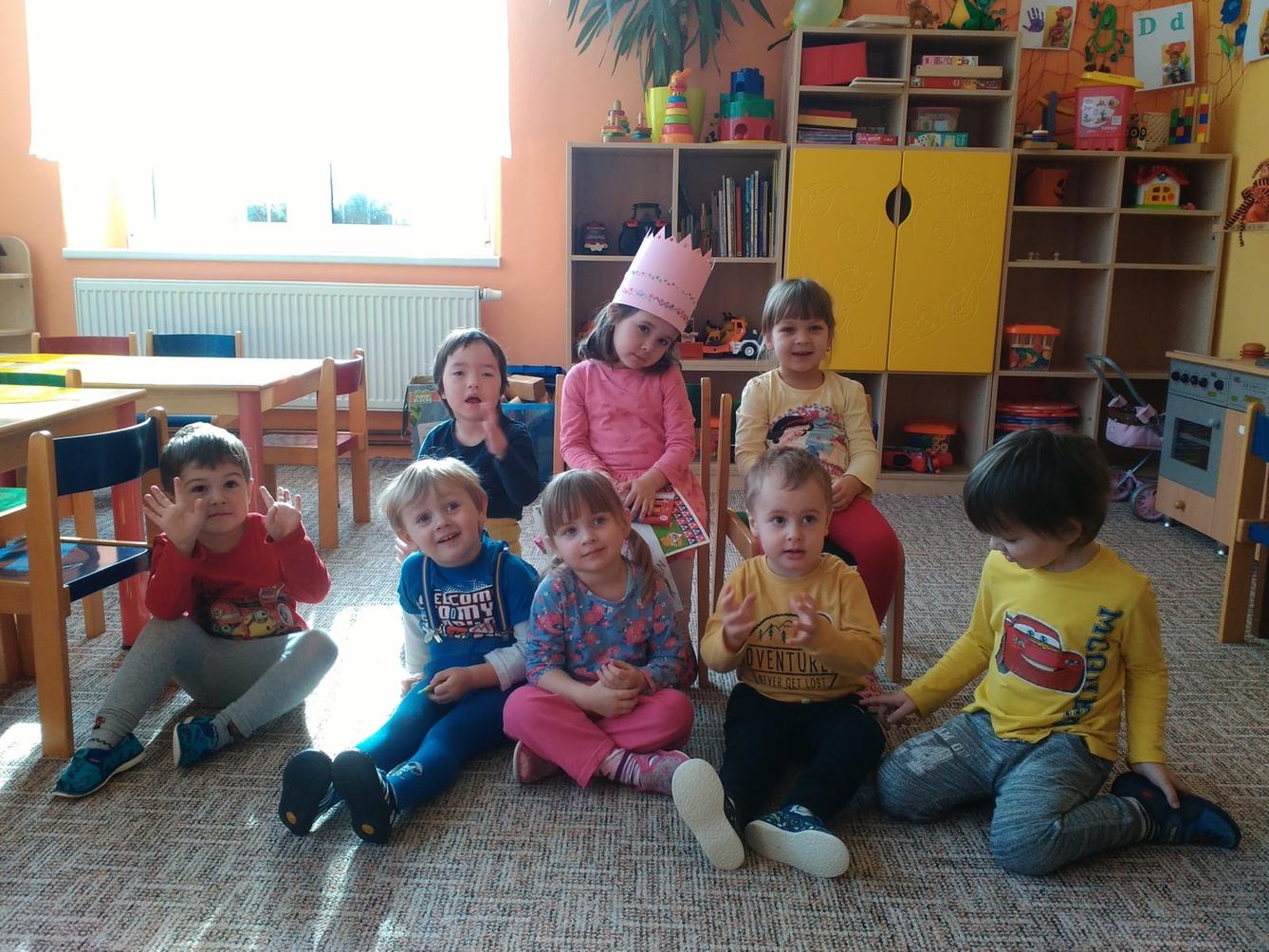 Broučci slaví: Mirunka měla narozeniny - 13