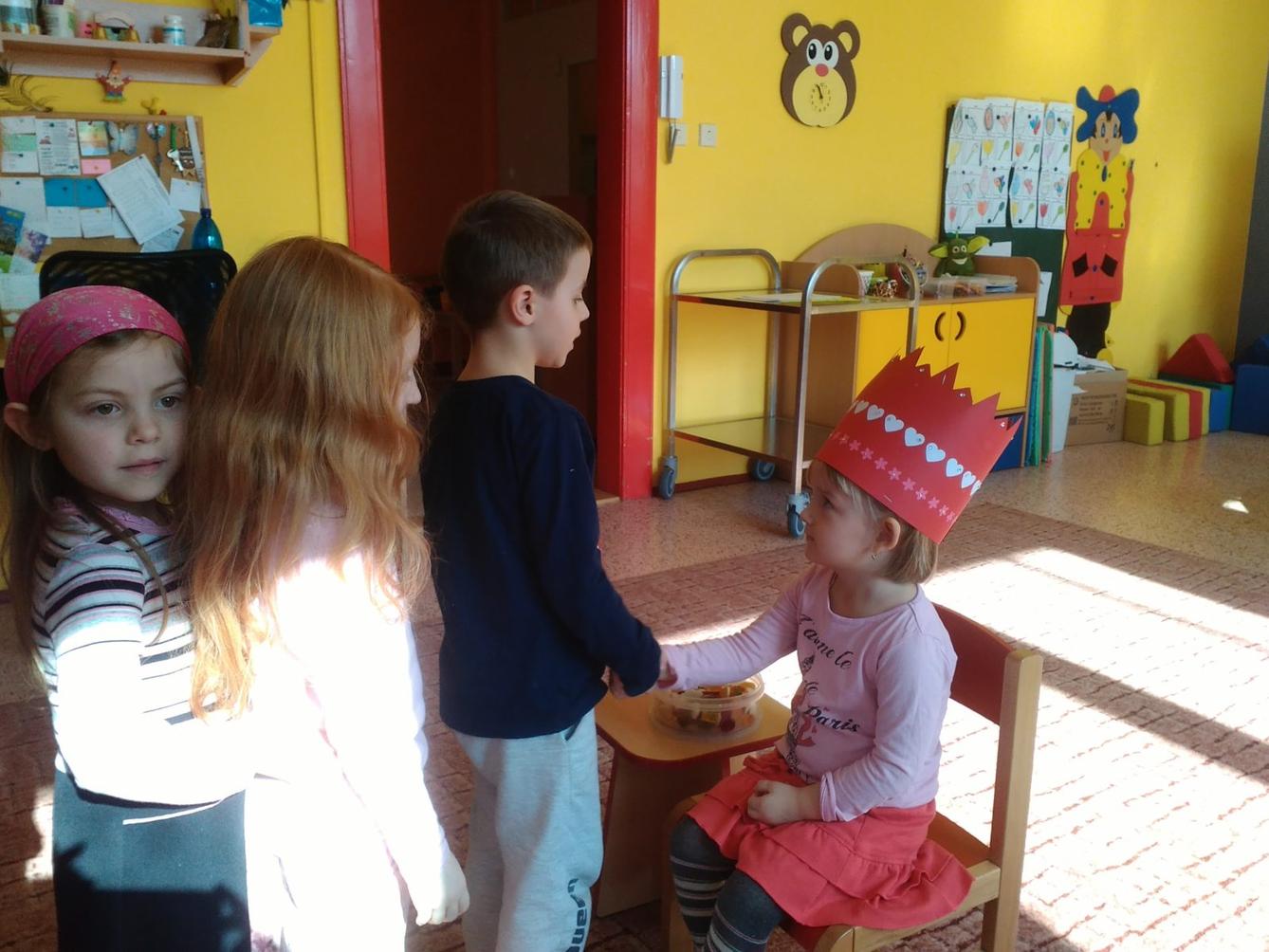 Broučci slaví: Lucinka měla narozeniny - 8