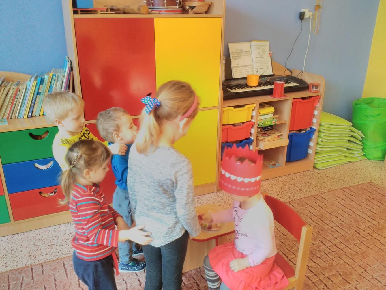 Broučci slaví: Lucinka měla narozeniny - 11