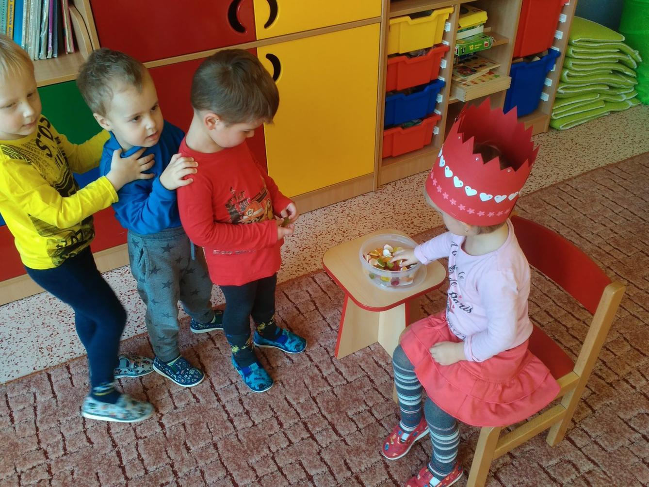 Broučci slaví: Lucinka měla narozeniny - 12