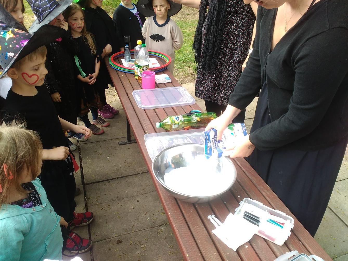 ČARODĚJNICKÉ DOPOLEDNE V MŠ - 58