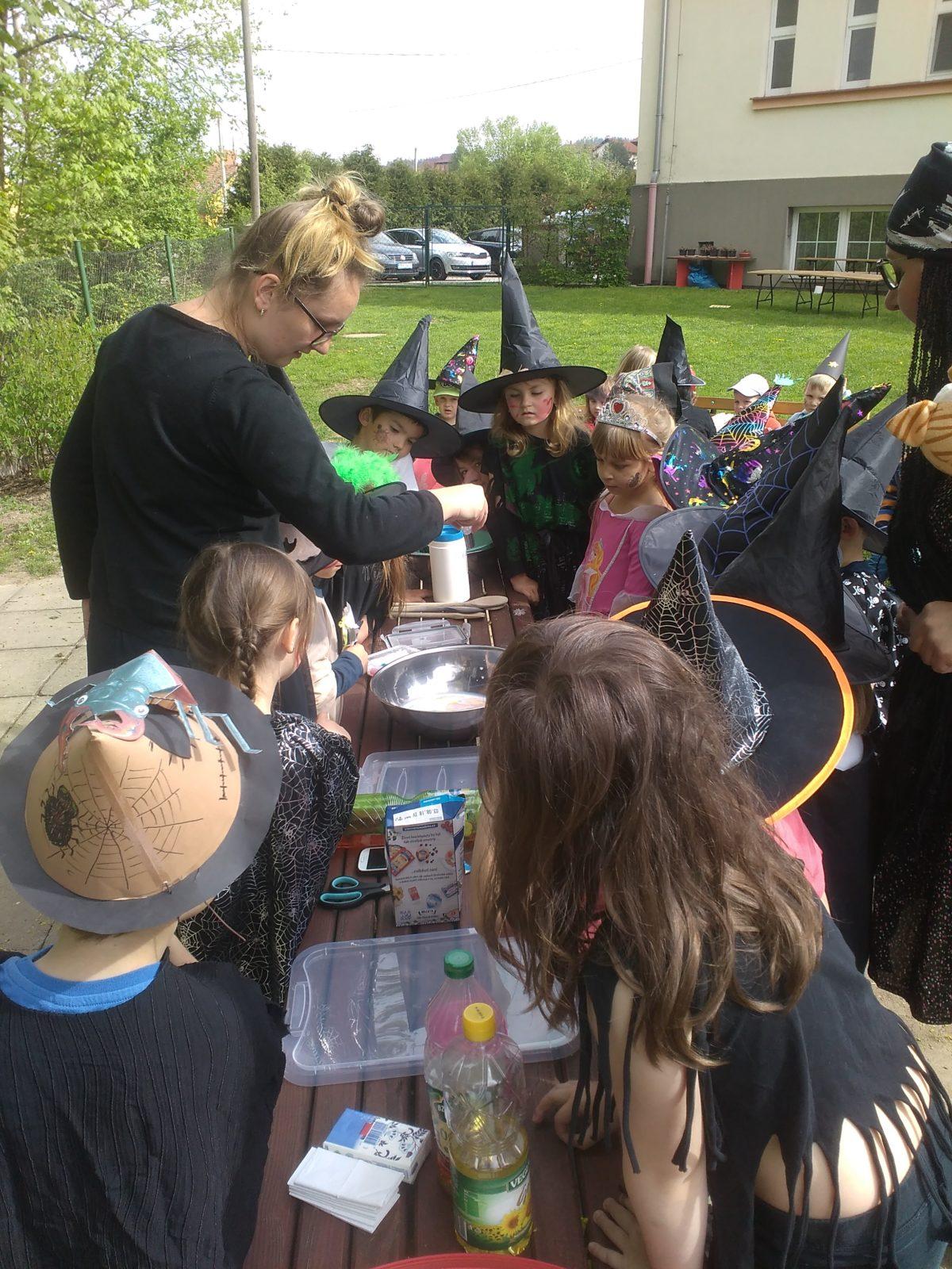 ČARODĚJNICKÉ DOPOLEDNE V MŠ - 65