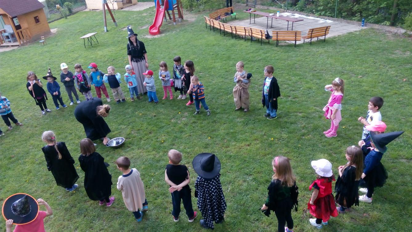 ČARODĚJNICKÉ DOPOLEDNE V MŠ - 81