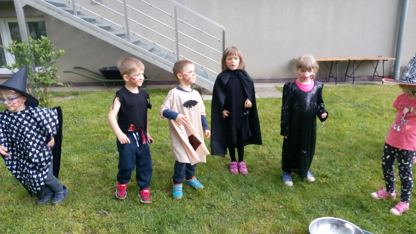 ČARODĚJNICKÉ DOPOLEDNE V MŠ - 84