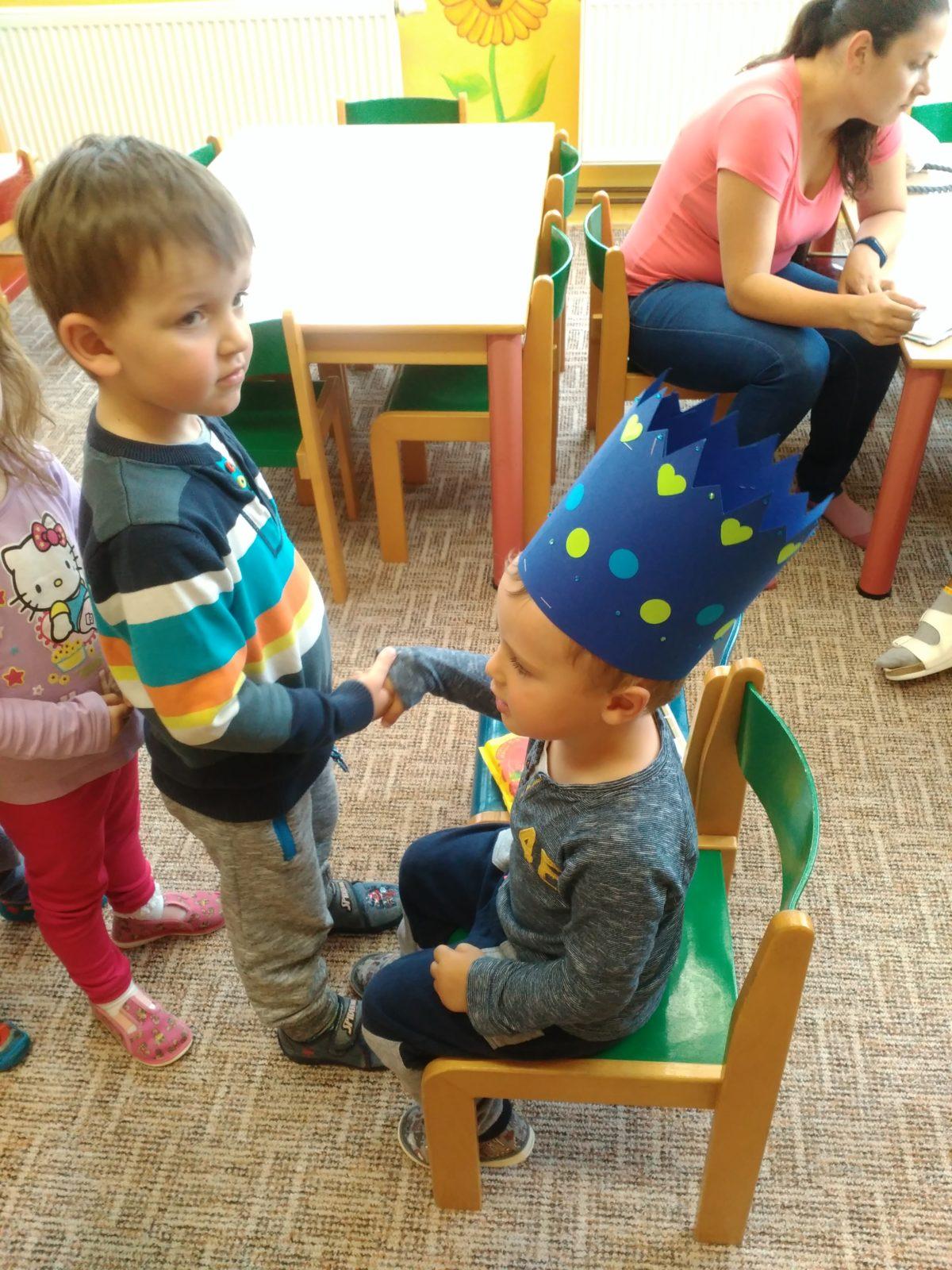 Broučci slaví: Štěpánek Š. měl narozeniny - 1