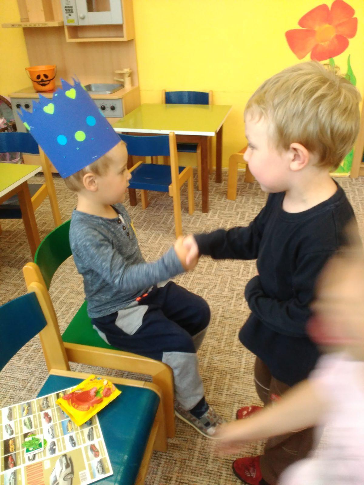 Broučci slaví: Štěpánek Š. měl narozeniny - 9