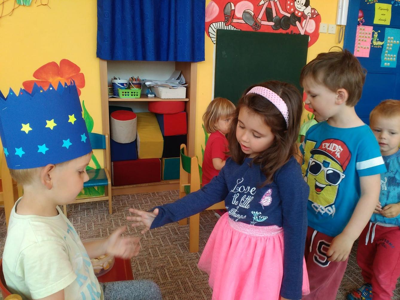 Broučci slaví: Kubík měl narozeniny - 4