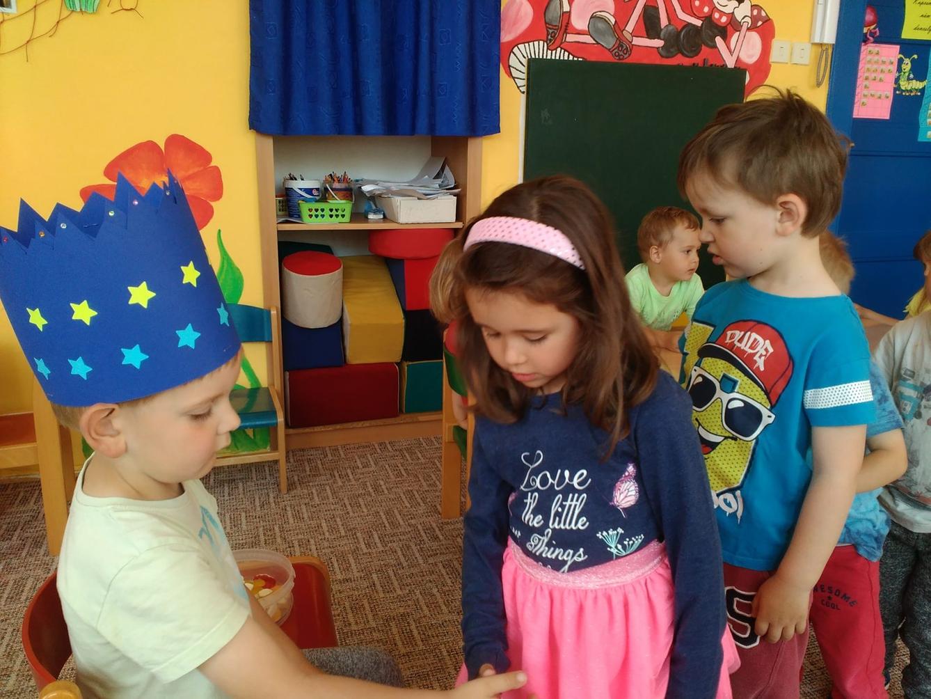 Broučci slaví: Kubík měl narozeniny - 5