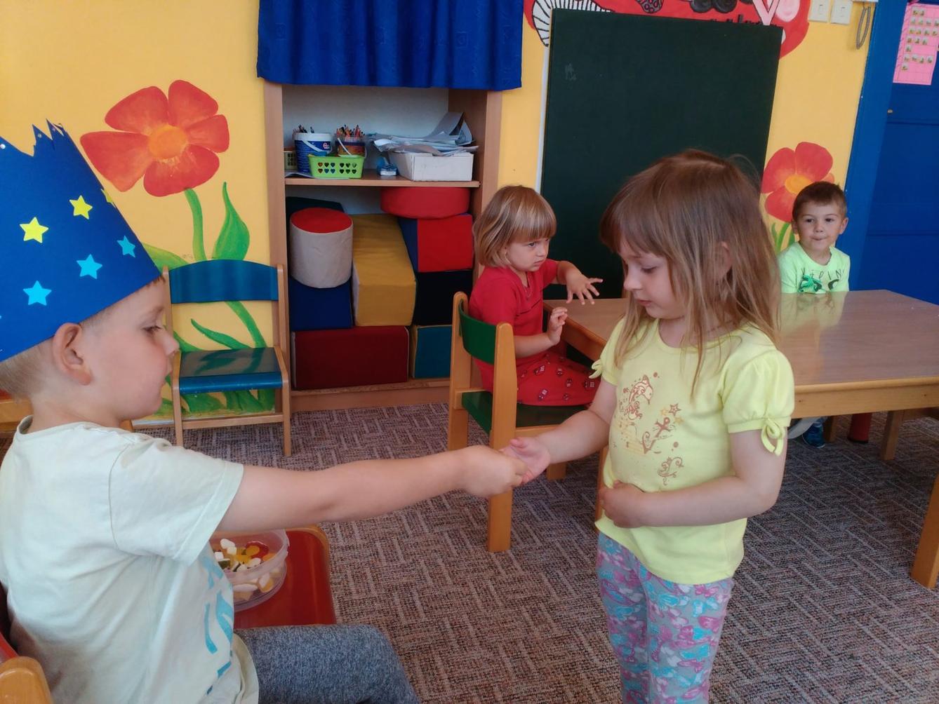 Broučci slaví: Kubík měl narozeniny - 16