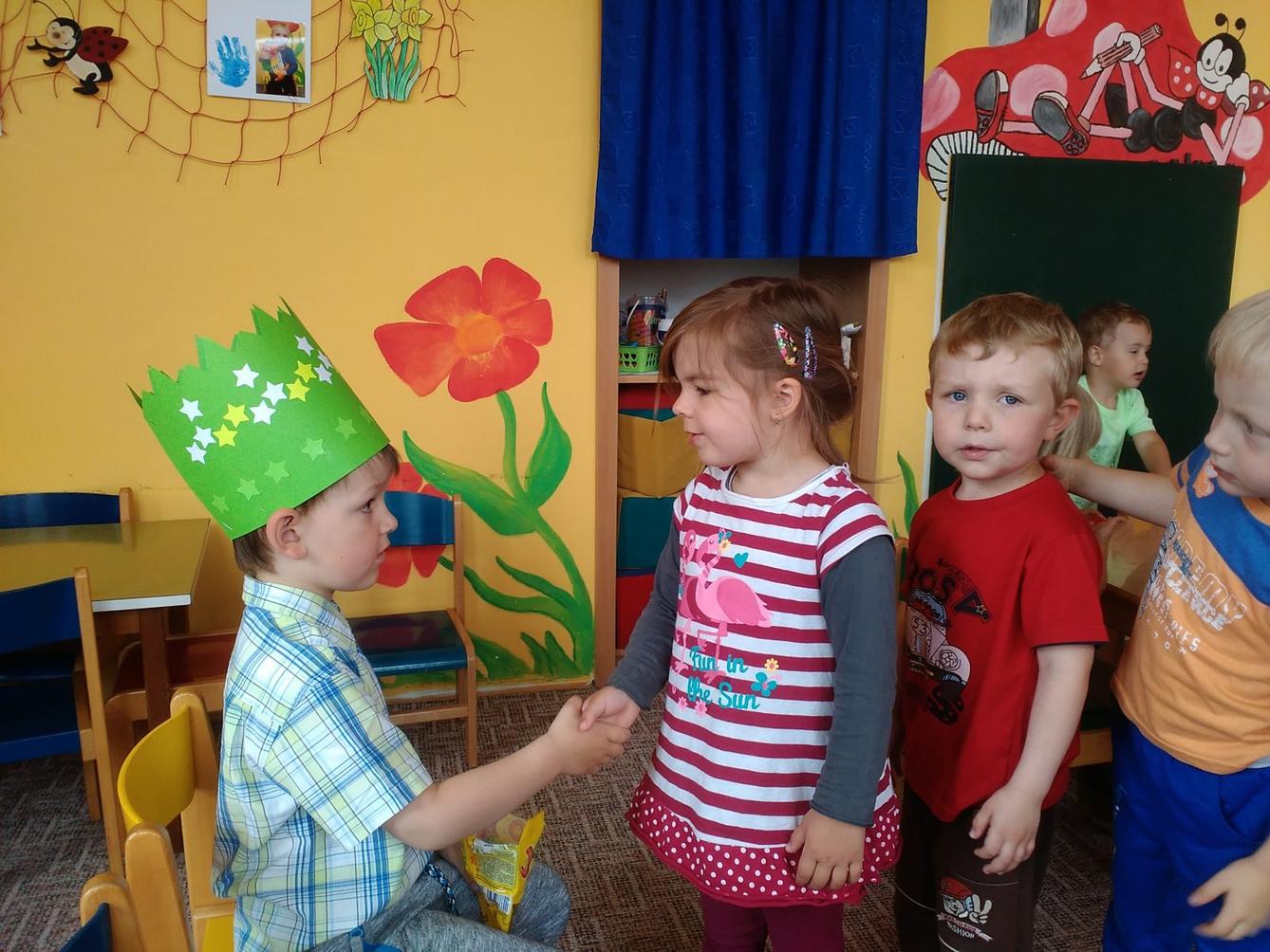 Broučci slaví: Štěpánek V. měl narozeniny - 2