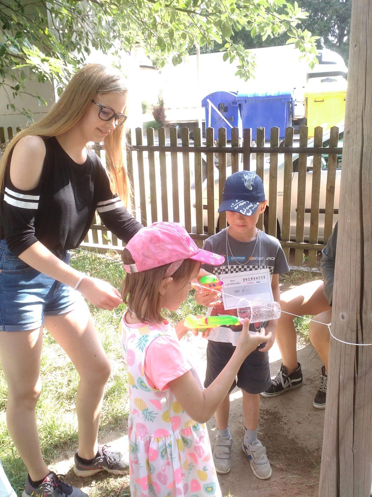 Návštěva předškoláků u deváťáků ve škole - 10