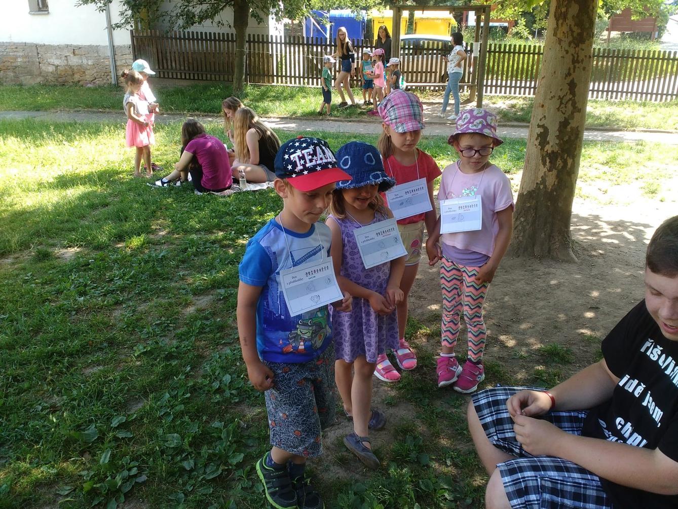 Návštěva předškoláků u deváťáků ve škole - 16