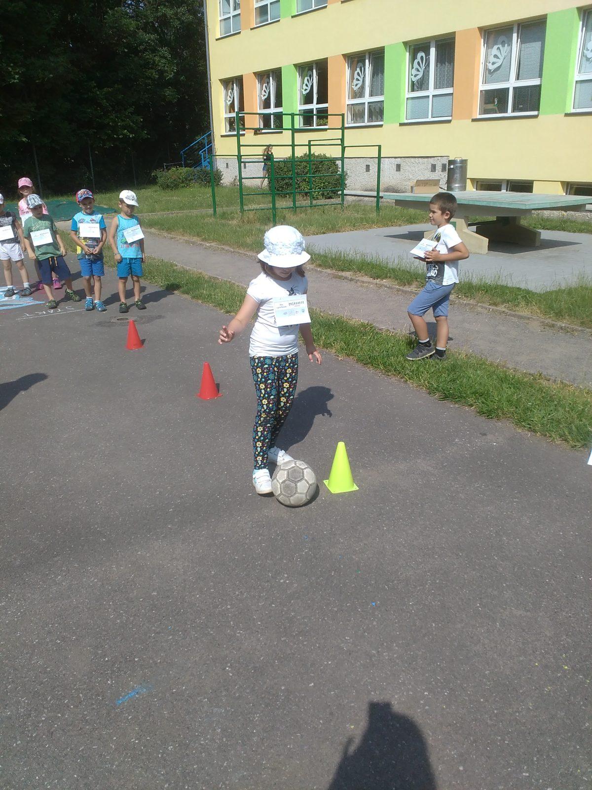 Návštěva předškoláků u deváťáků ve škole - 22