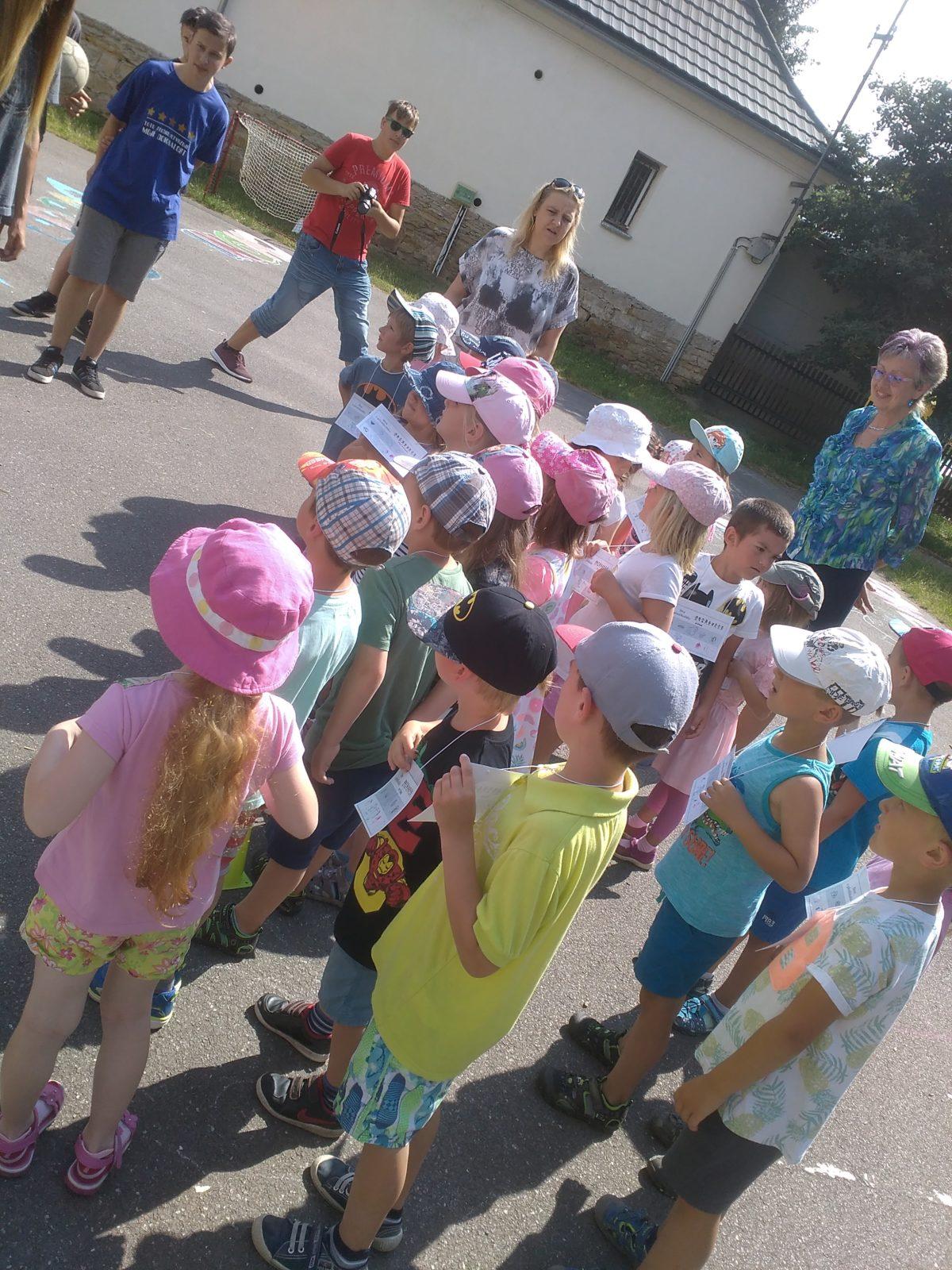 Návštěva předškoláků u deváťáků ve škole - 47