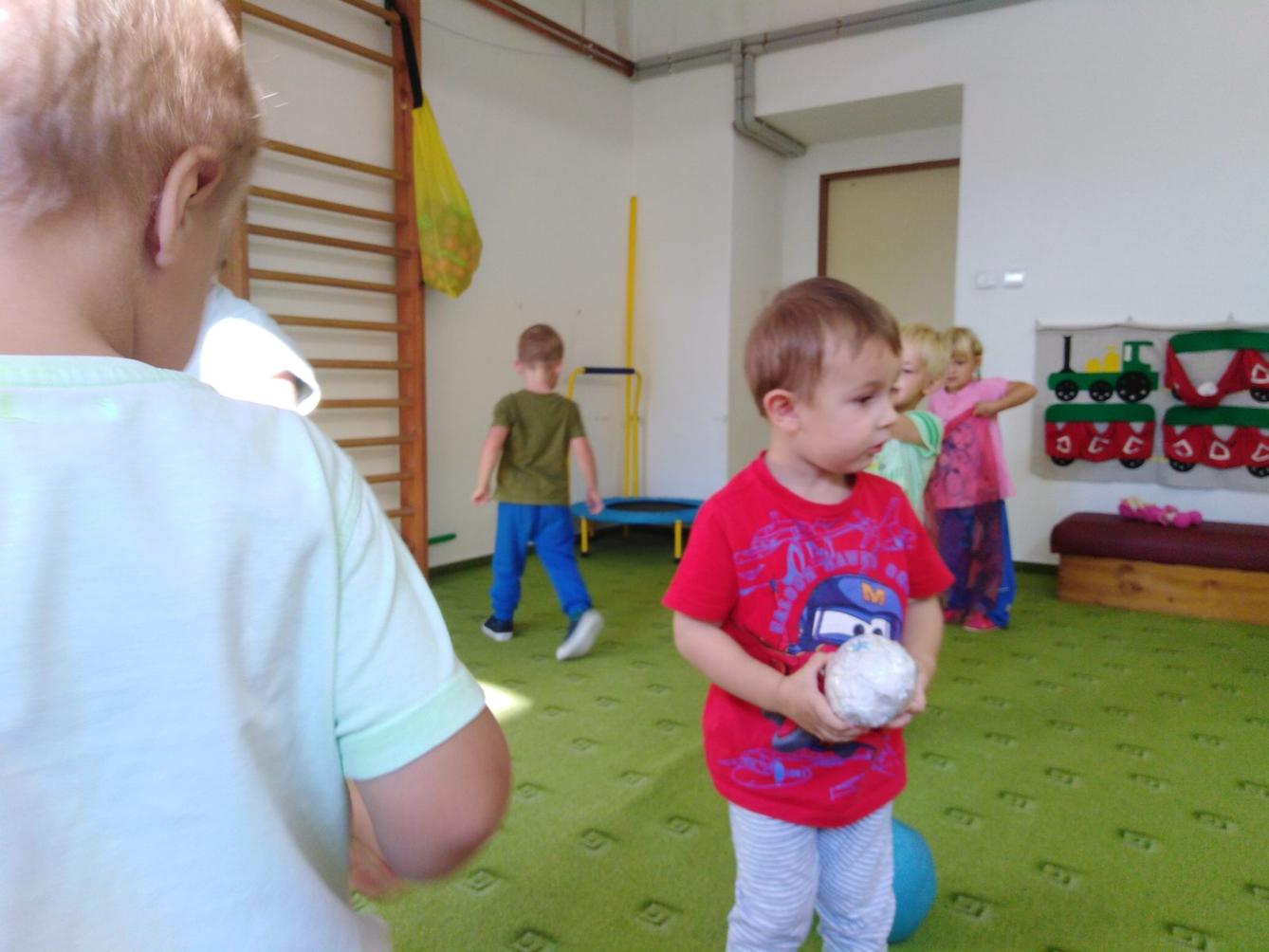 Broučci, hrajeme si a cvičíme - 5