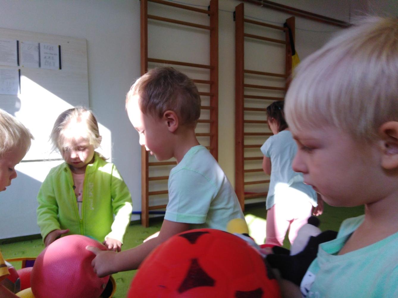 Broučci, hrajeme si a cvičíme - 8