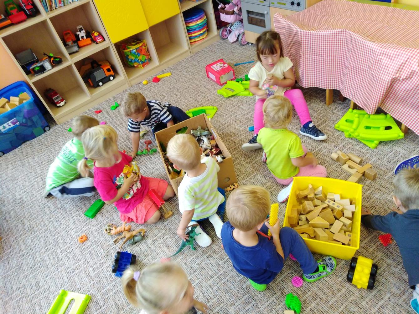 Broučci, hrajeme si a cvičíme - 12