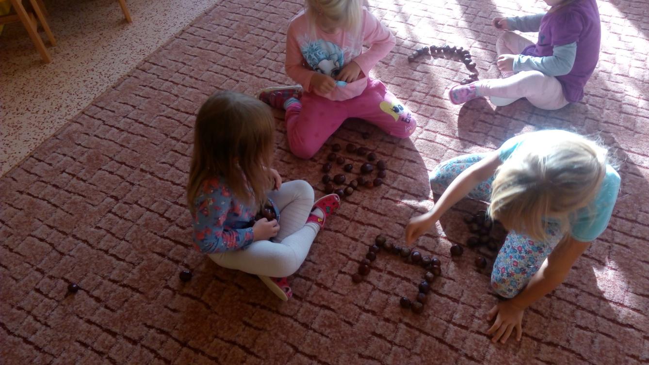 podzim u Klokánků I.- malujeme, tvoříme, hrajeme si - 5