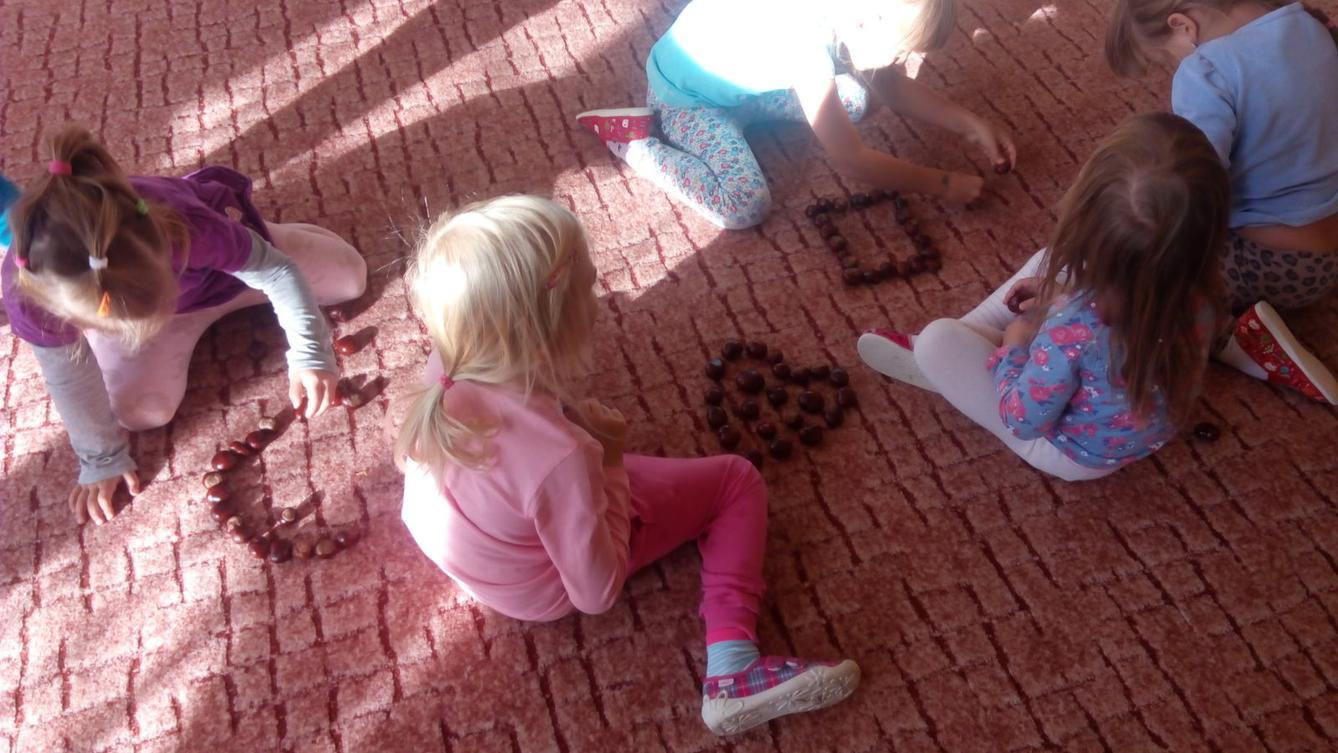 podzim u Klokánků I.- malujeme, tvoříme, hrajeme si - 7