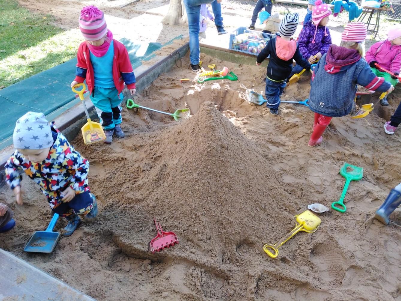 UŽÍVÁME SI ZAHRADY - 8