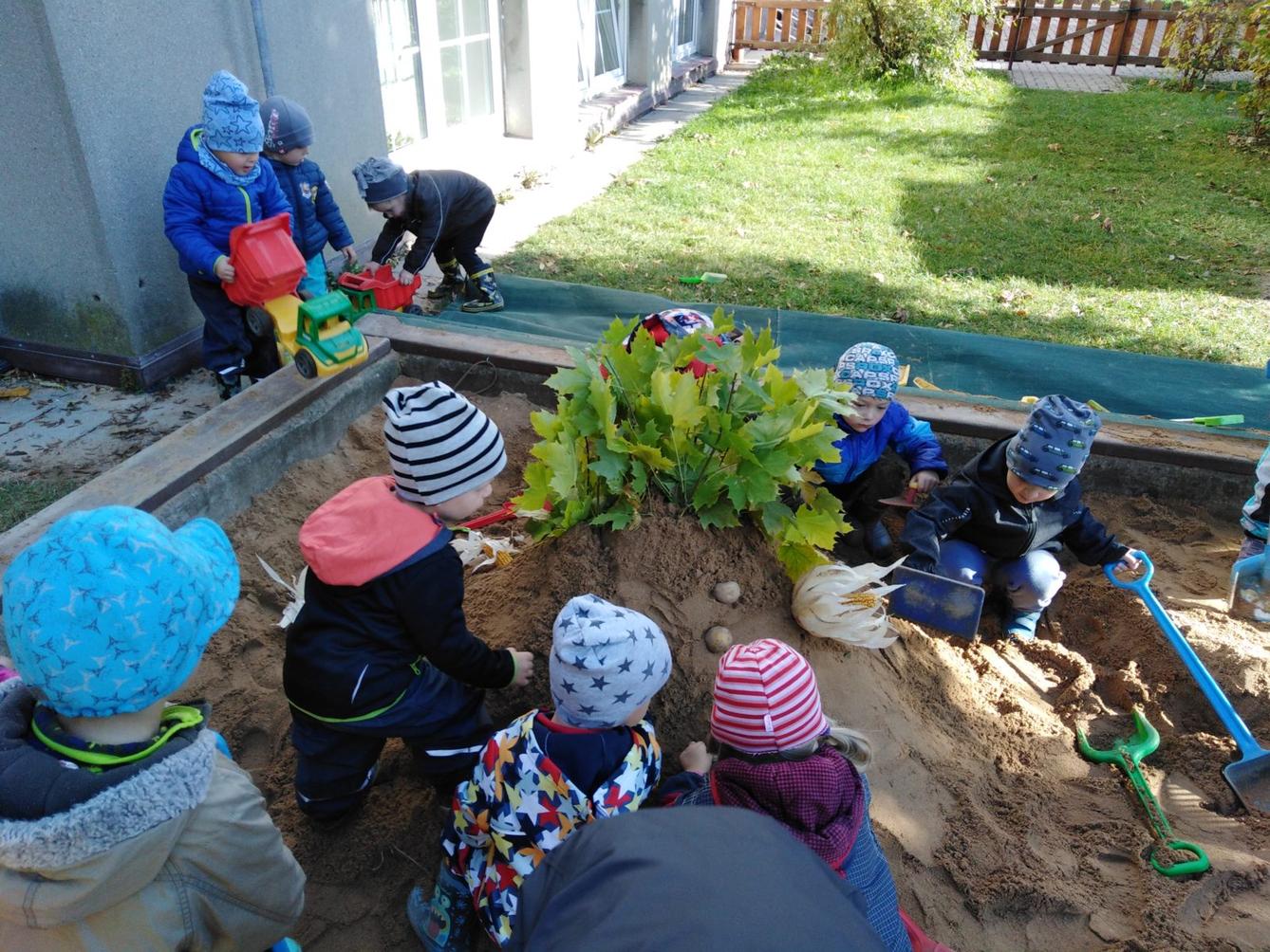 UŽÍVÁME SI ZAHRADY - 14