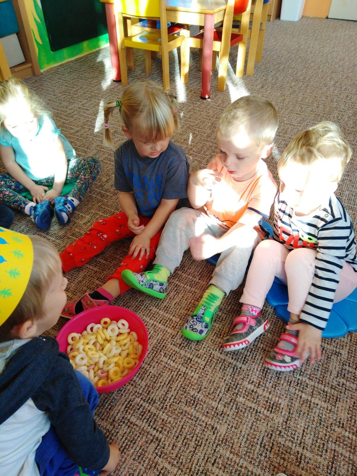 Broučci slaví: Matyášek měl narozeniny - 4