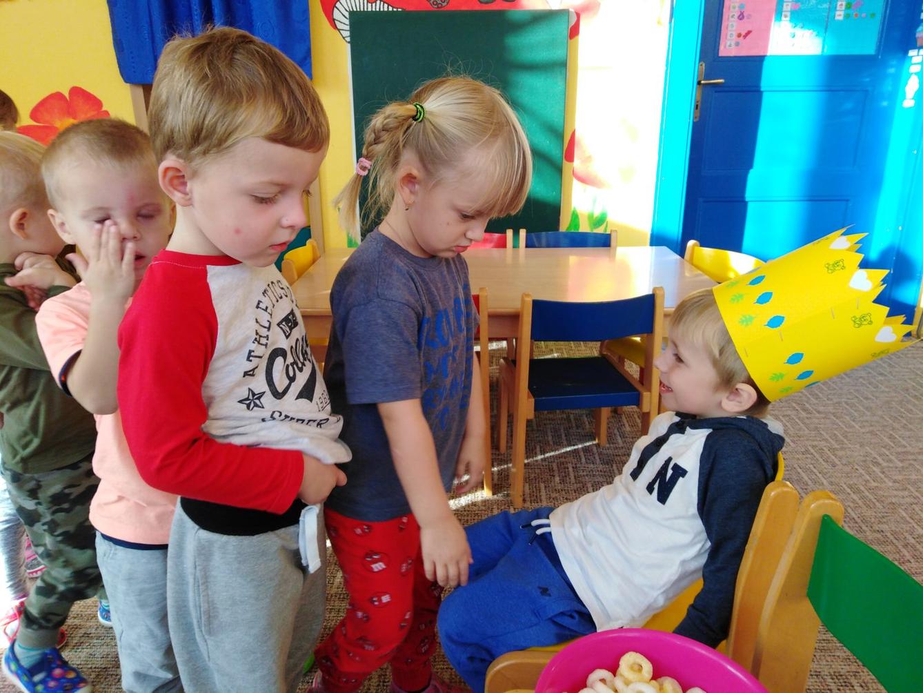 Broučci slaví: Matyášek měl narozeniny - 6