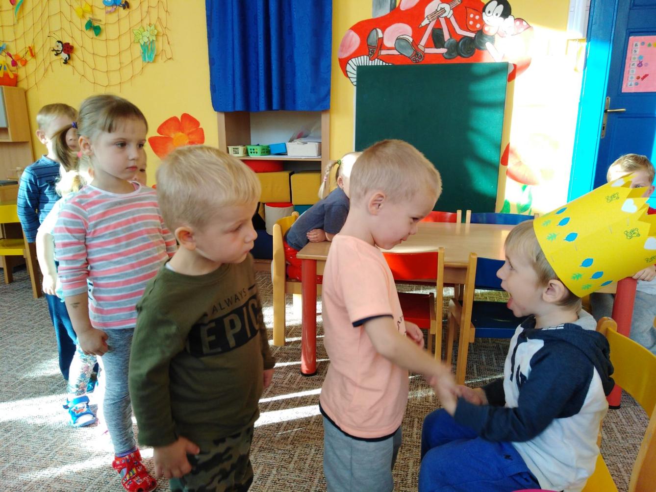 Broučci slaví: Matyášek měl narozeniny - 9