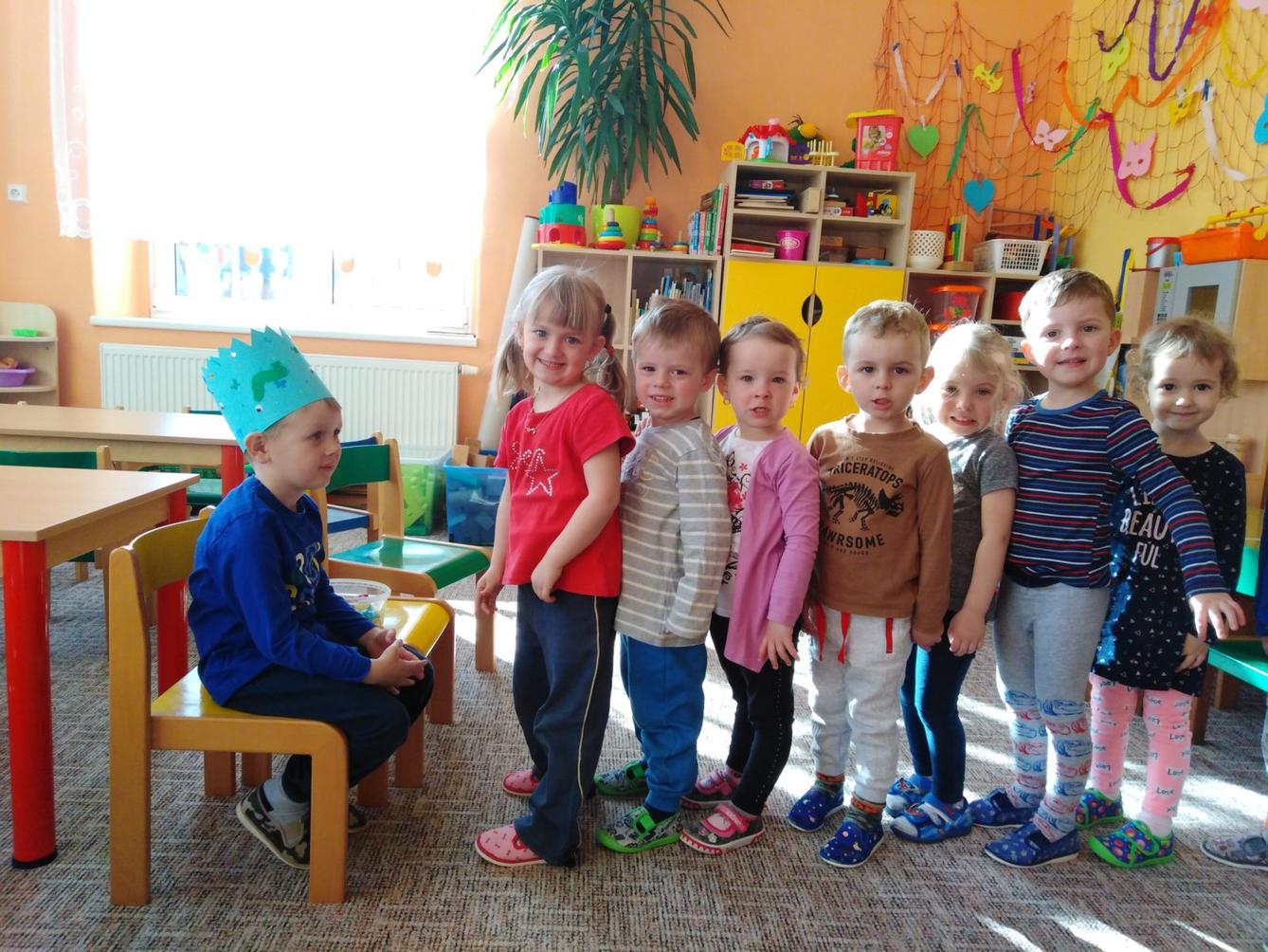 Broučci slaví: Toník měl narozeniny - 1