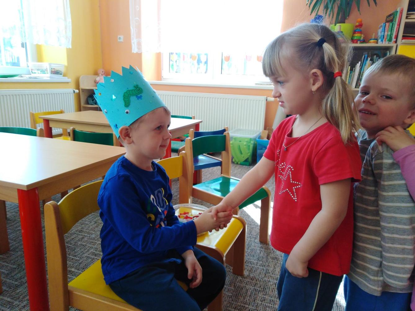 Broučci slaví: Toník měl narozeniny - 3