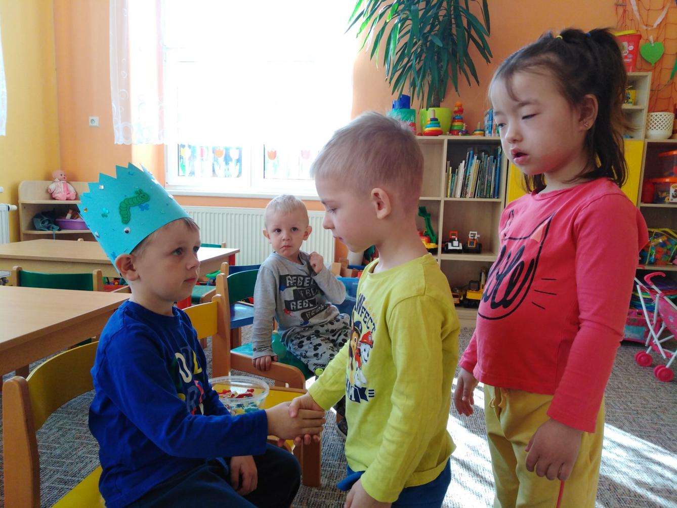 Broučci slaví: Toník měl narozeniny - 10