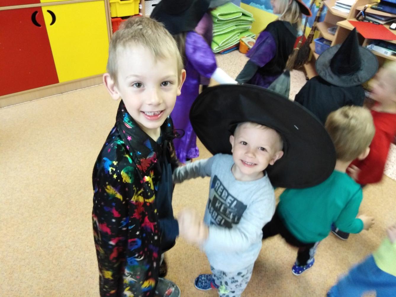 ČARODĚJNICKÉ DOPOLEDNE II. - 15