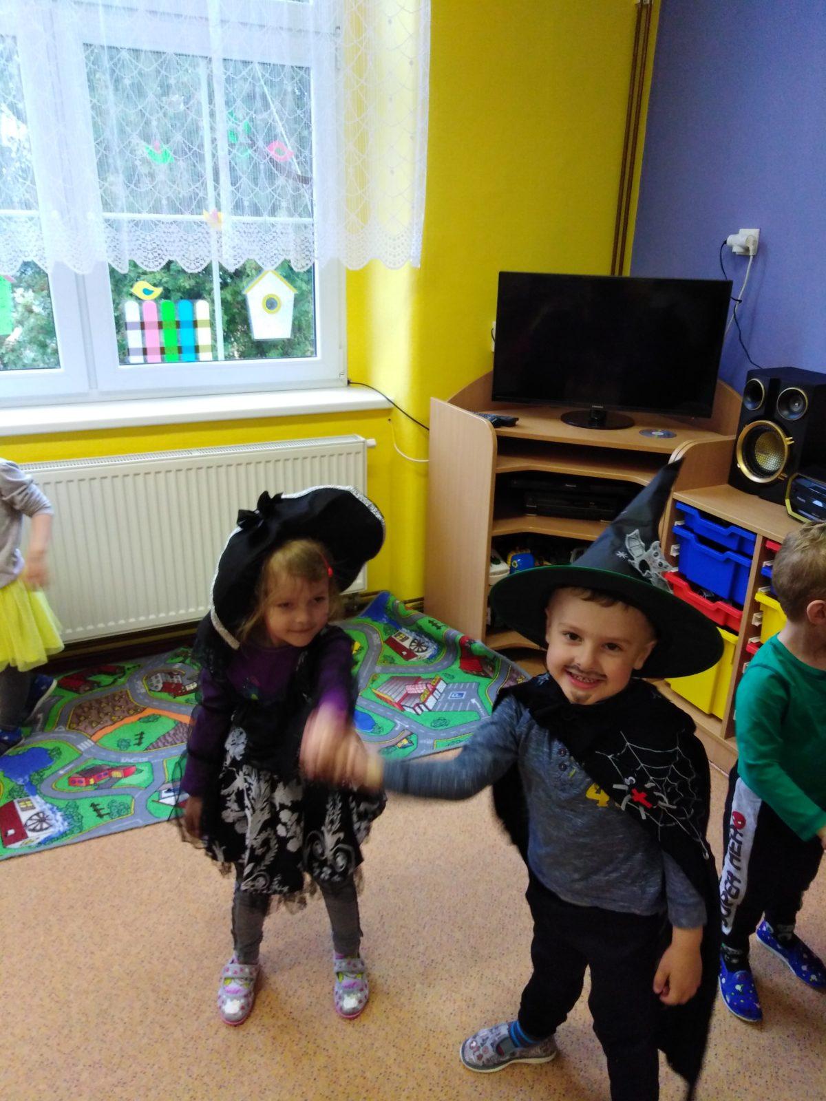 ČARODĚJNICKÉ DOPOLEDNE II. - 18