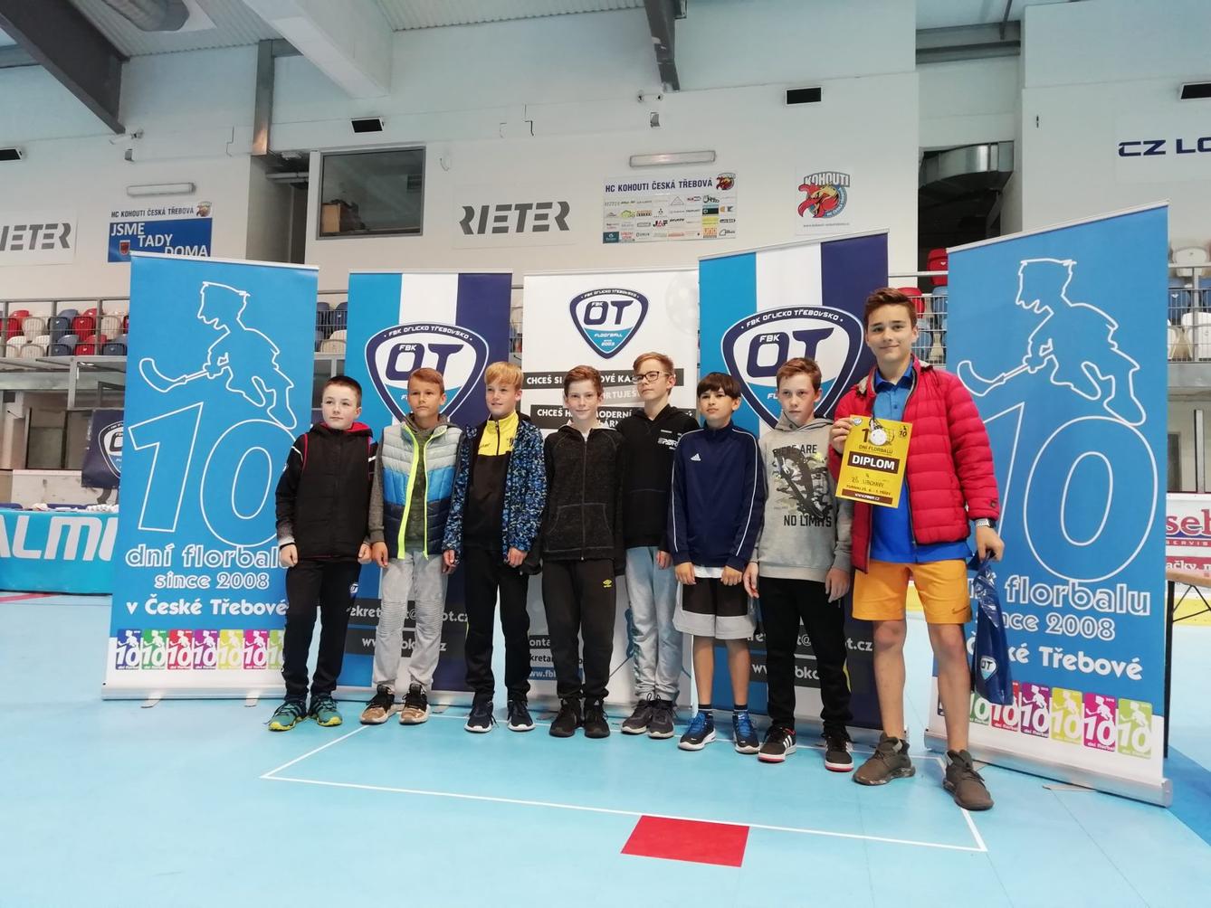 10 dní florbalu - 6. a 7. třída - 2