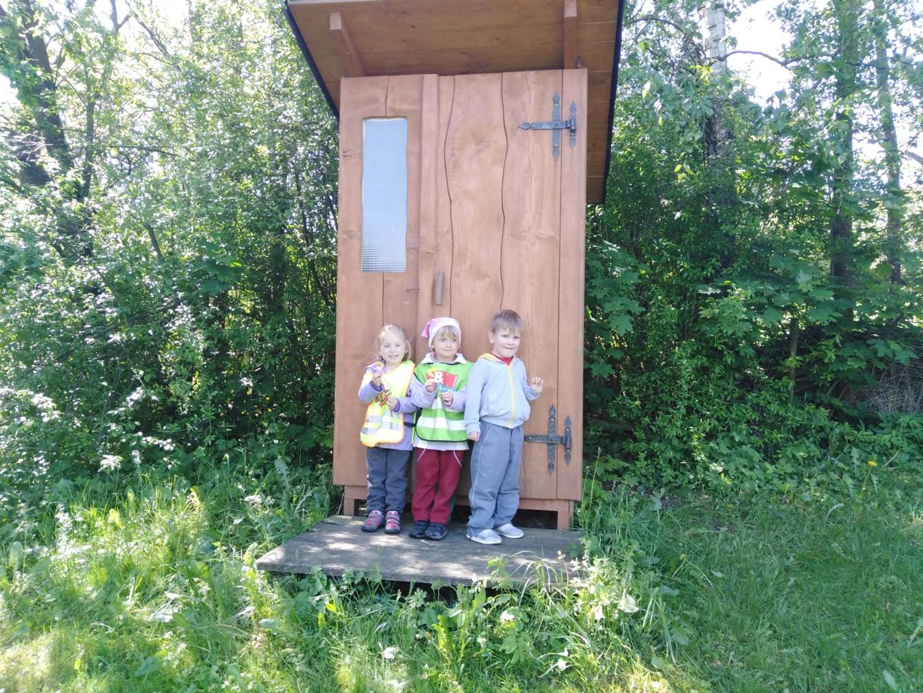 Vycházka za jeleny a návštěva lesní školky - 62