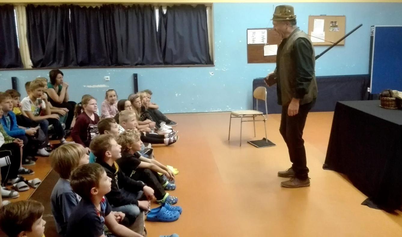 13. 9. Příhody lišky Bystroušky - 2