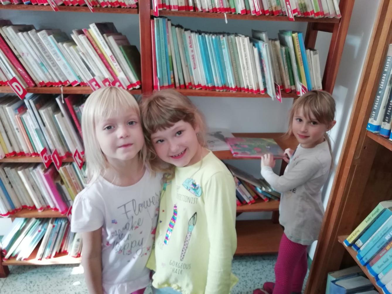 Prvňáčci v Obecní knihovně v Libchavách - 7