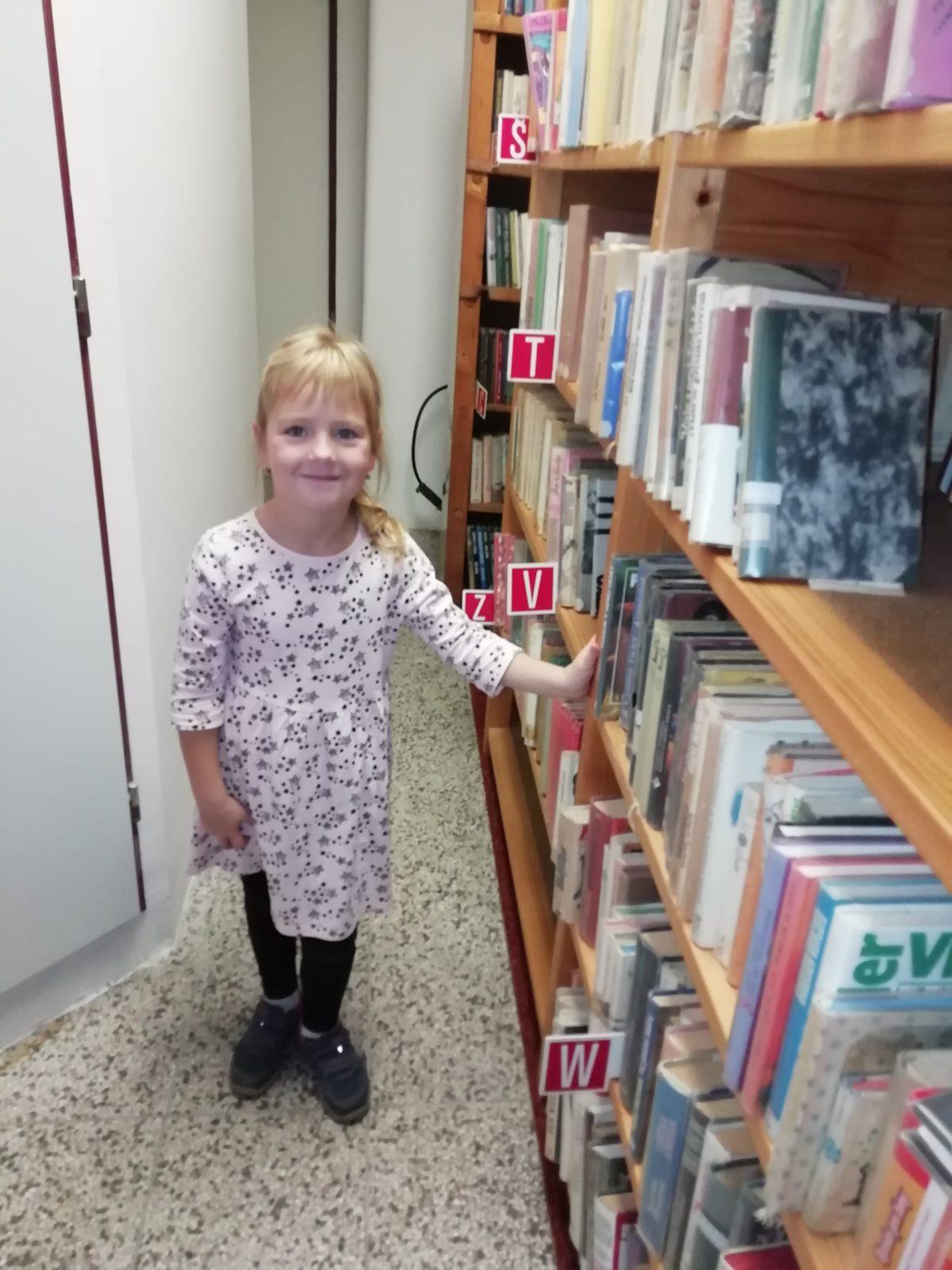 Prvňáčci v Obecní knihovně v Libchavách - 8