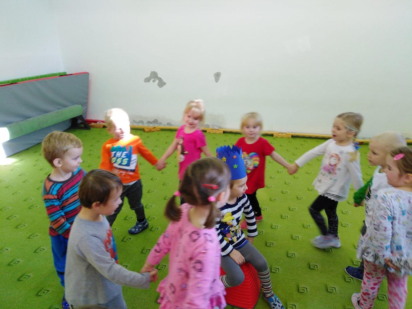 Broučci slaví: Štěpánek měl narozeniny - 2