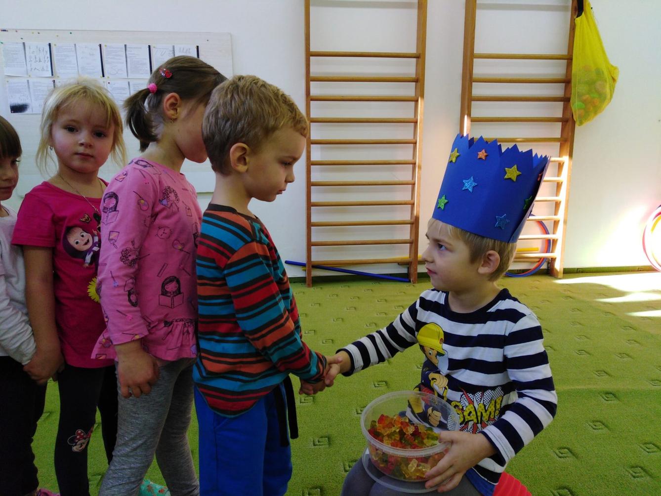 Broučci slaví: Štěpánek měl narozeniny - 6