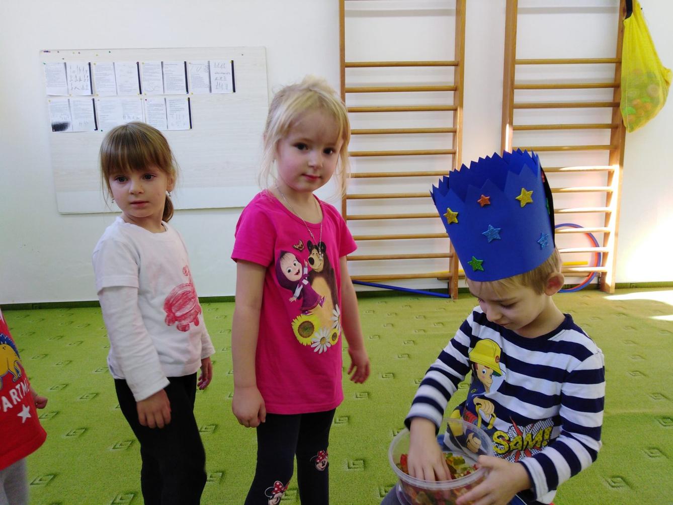 Broučci slaví: Štěpánek měl narozeniny - 8