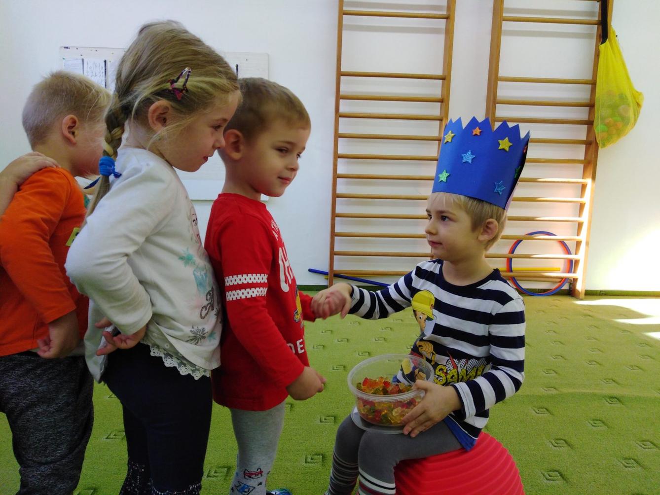 Broučci slaví: Štěpánek měl narozeniny - 9