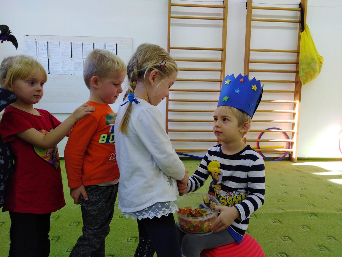 Broučci slaví: Štěpánek měl narozeniny - 10