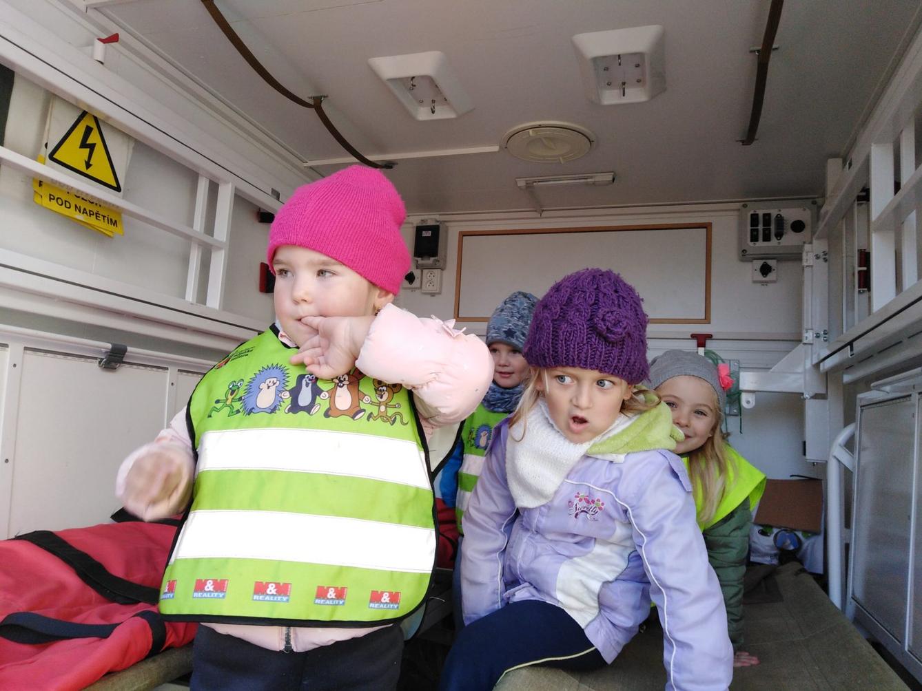 Broučci: návštěva u vojáků - 11